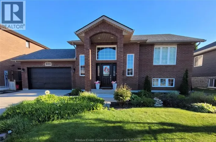200 RIVERVIEW AVENUE, LaSalle