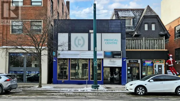 200 SPADINA AVENUE, Toronto