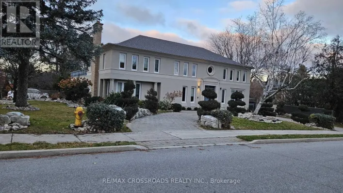 200 THE BRIDLE PATH, Toronto