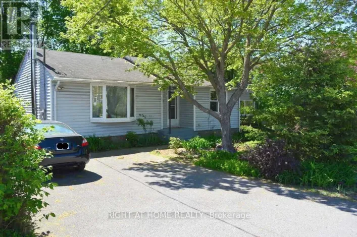200 WOODROFFE AVENUE, Ottawa