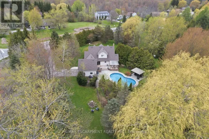 2000 15TH SIDE ROAD, Milton