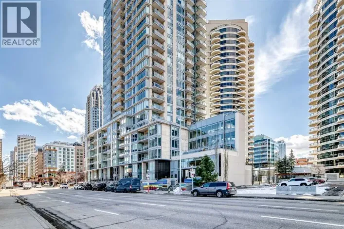 2001, 1025 5 Avenue SW, Calgary
