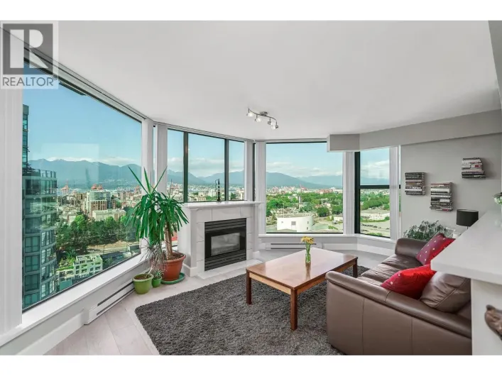 2001 1128 QUEBEC STREET, Vancouver