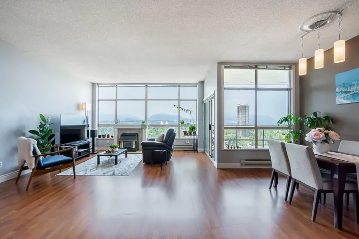 2001 14881 103A AVENUE, Surrey