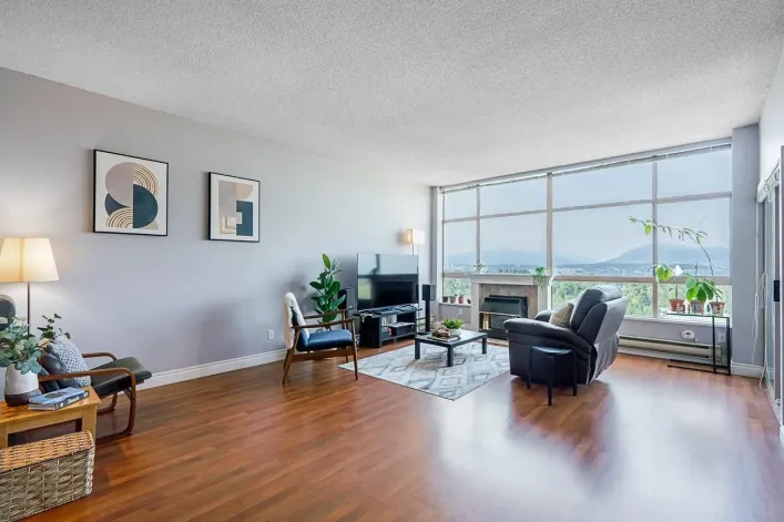 2001 14881 103A AVENUE, Surrey