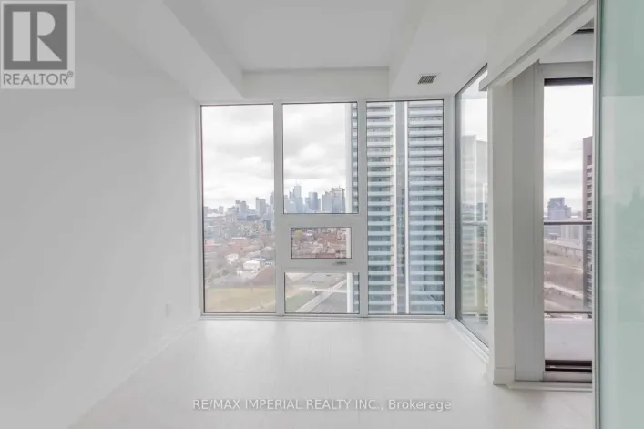 2001 - 19 WESTERN BATTERY ROAD, Toronto