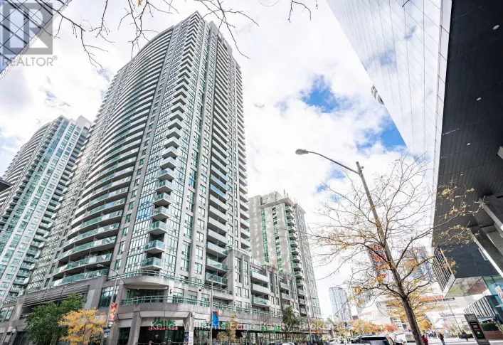 2001 - 30 GRAND TRUNK CRESCENT W, Toronto