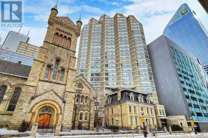 2001 - 71 SIMCOE STREET, Toronto