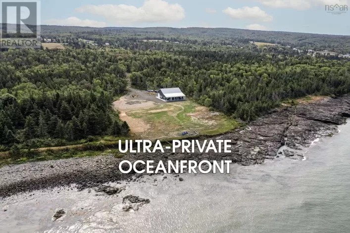 2001 Hampton Mountain Road, Hampton