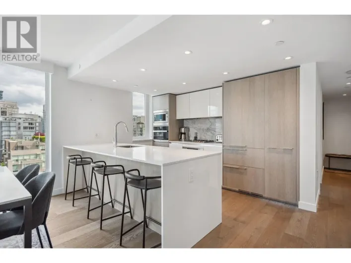 2002 1111 RICHARDS STREET, Vancouver