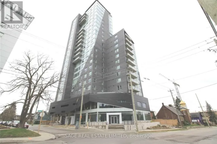 2002 - 158 KING STREET N, Waterloo