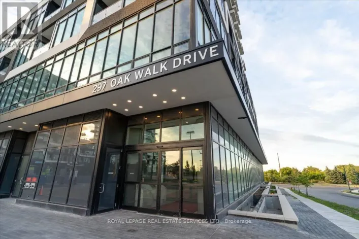 2002 - 297 OAK WALK DRIVE, Oakville