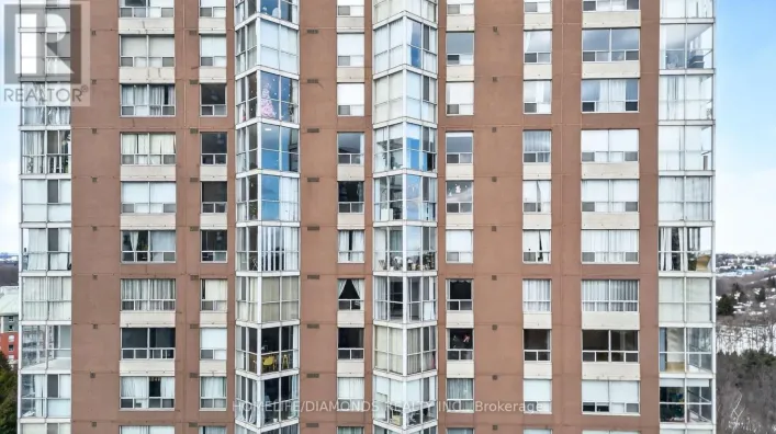 2002 - 5 CONCORDE PLACE, Toronto