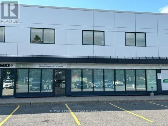 200_250 - 36 ANTARES DRIVE, Ottawa