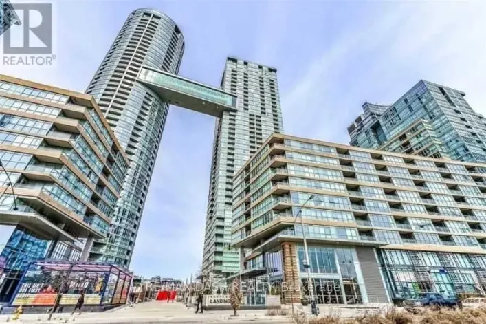 2003 - 15 ICEBOAT TERRACE, Toronto