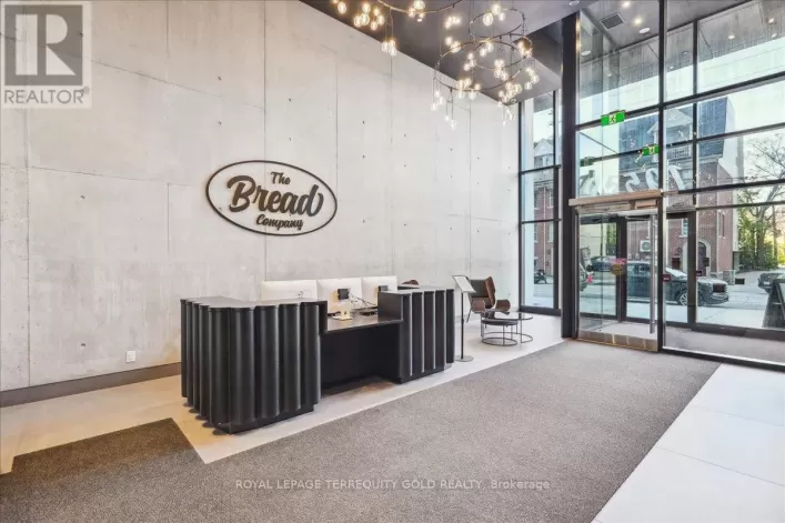 2003 - 195 MCCAUL STREET, Toronto