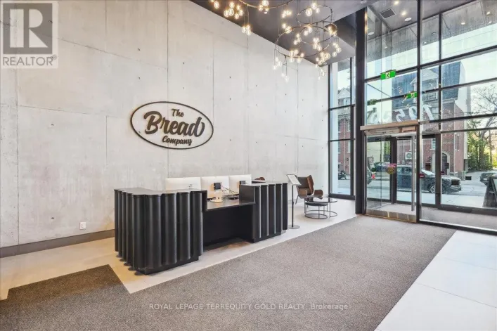 2003 - 195 MCCAUL STREET, Toronto
