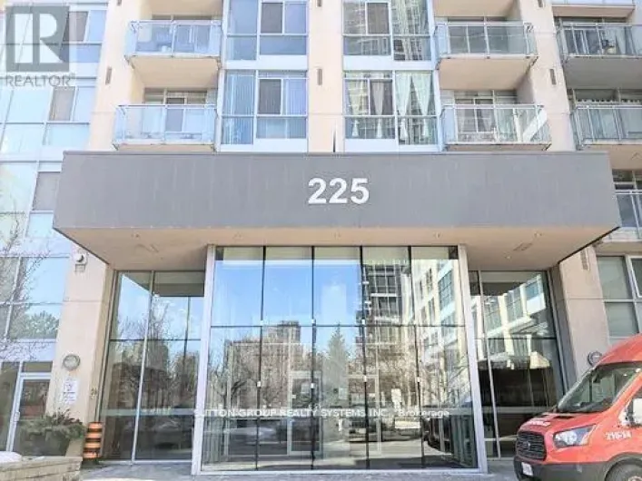 2003 - 225 WEBB DRIVE, Mississauga