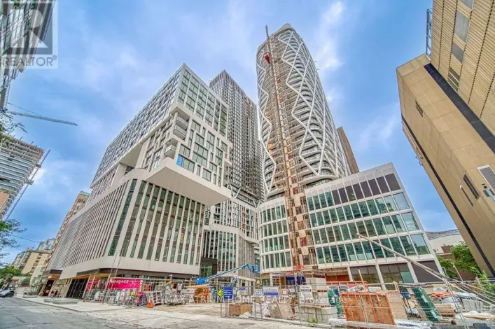 2003 - 238 SIMCOE STREET, Toronto