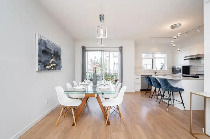 2004 18505 LAURENSEN PLACE, Surrey