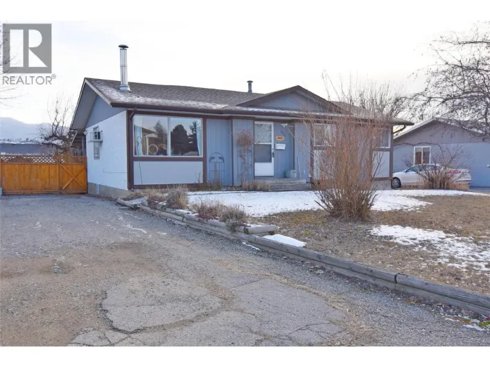 2004 20 Avenue, Vernon