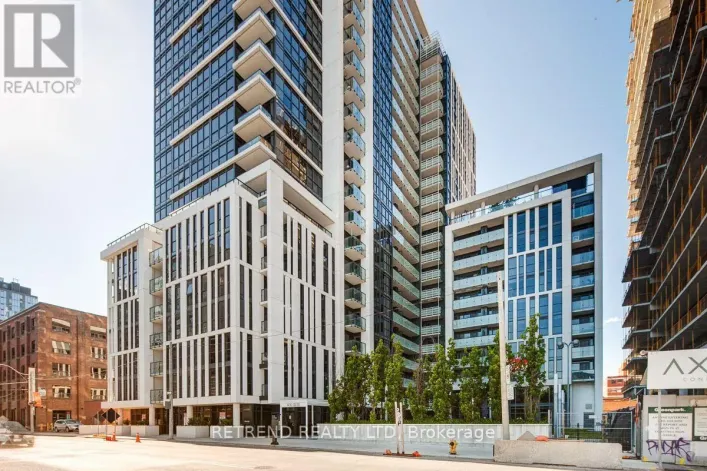 2004 - 400 ADELAIDE STREET E, Toronto