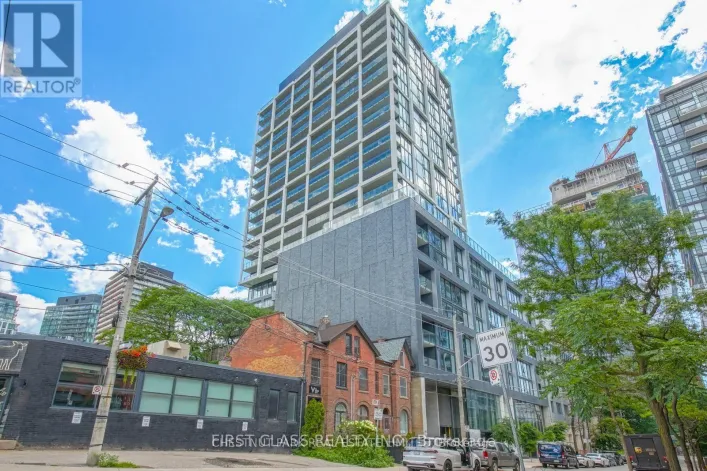 2004 - 55 ONTARIO STREET, Toronto