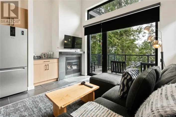 2004 596 Marine Dr, Ucluelet