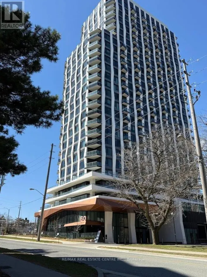 2004 - 60 CENTRAL PARK ROADWAY ROAD, Toronto