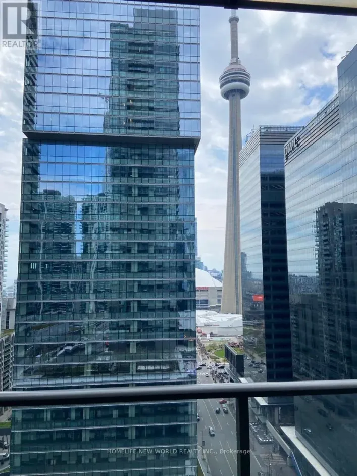 2004 - 65 BREMNER BOULEVARD, Toronto