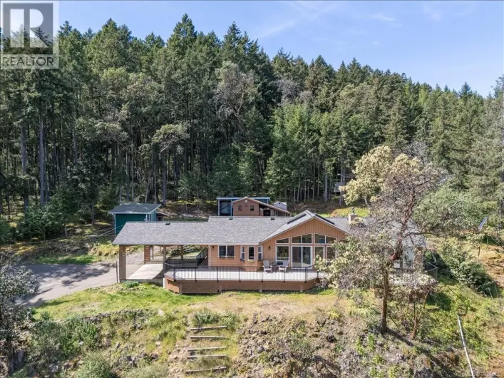 2004 Rena Rd, Nanoose Bay