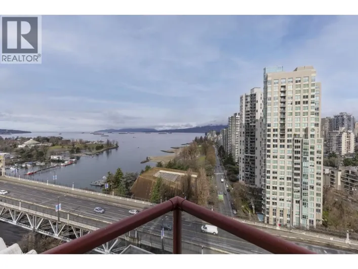 2005 1000 BEACH AVENUE, Vancouver