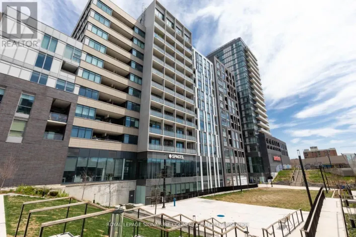 2005 - 20 MINOWAN MIIKAN LANE, Toronto
