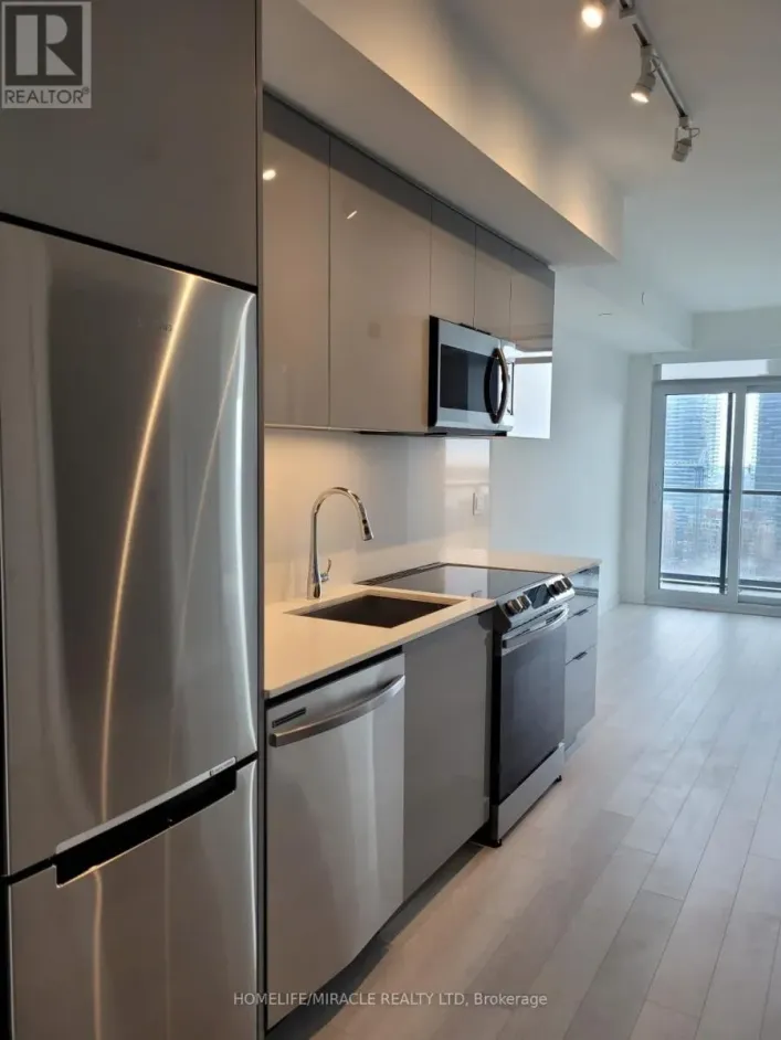 2005 - 48 POWER STREET, Toronto