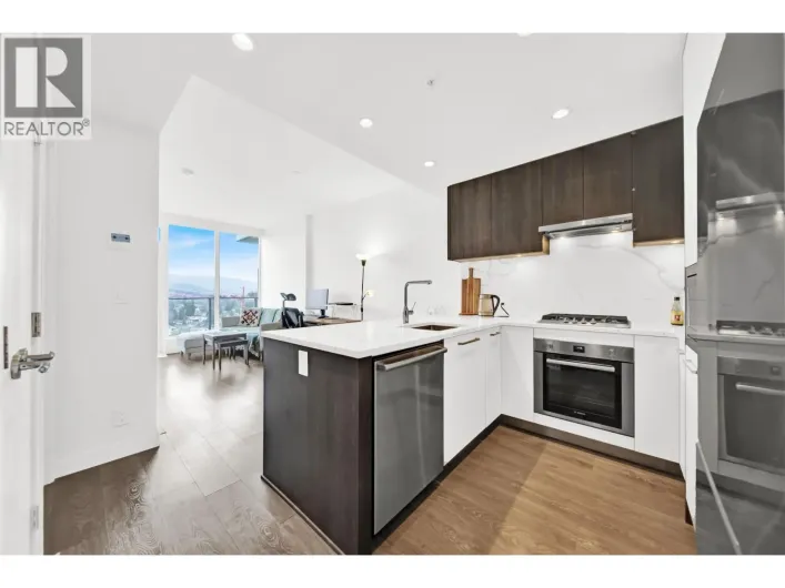 2005 567 CLARKE ROAD, Coquitlam
