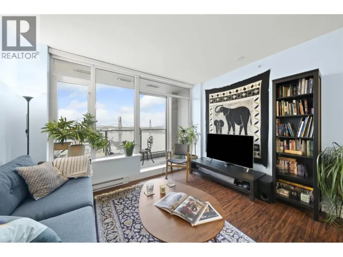 2005 668 COLUMBIA STREET, New Westminster