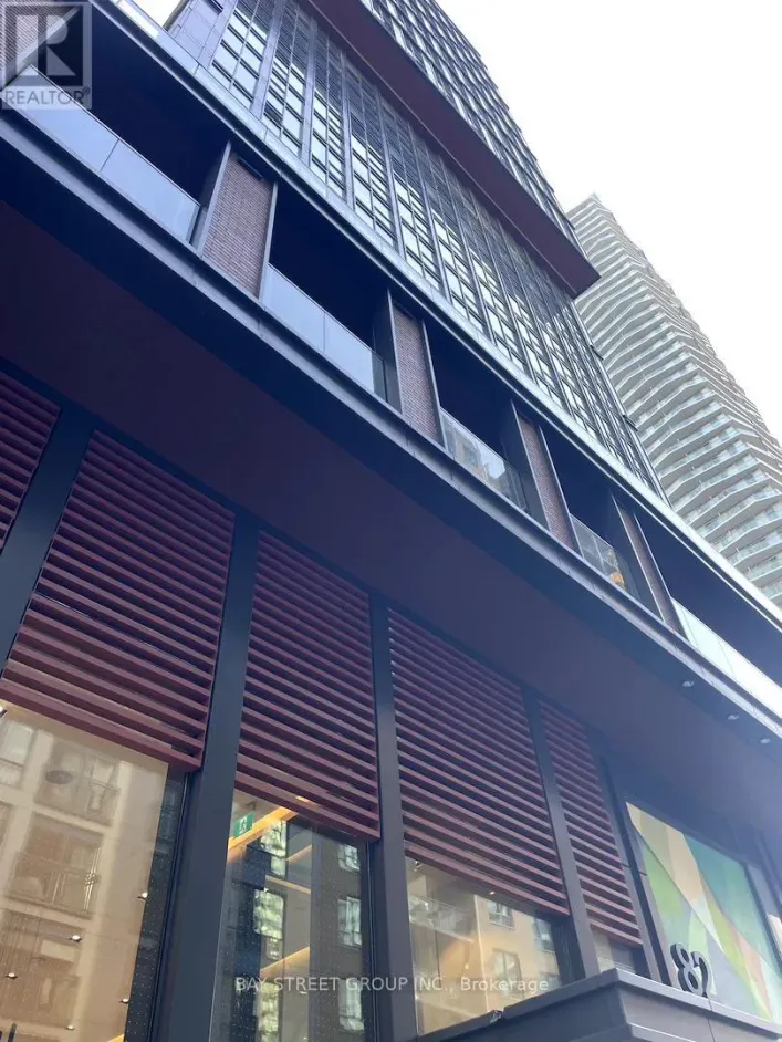 2005 - 82 DALHOUSIE STREET, Toronto