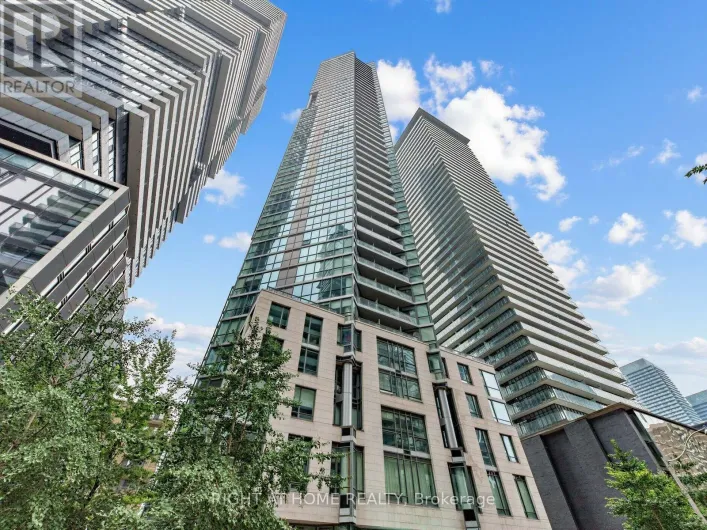 2006 - 45 CHARLES STREET E, Toronto