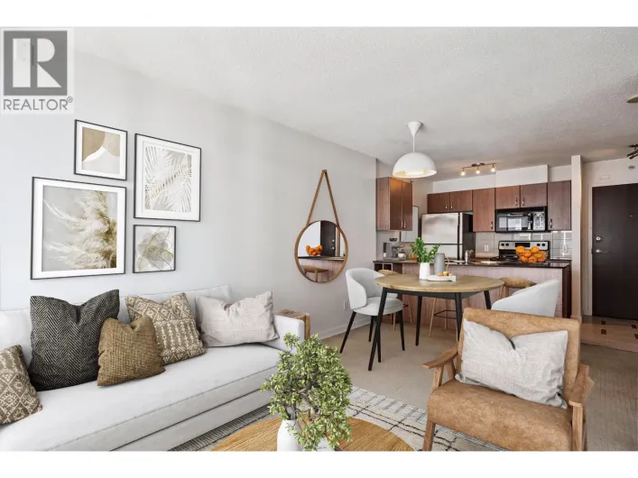 2006 610 GRANVILLE STREET, Vancouver