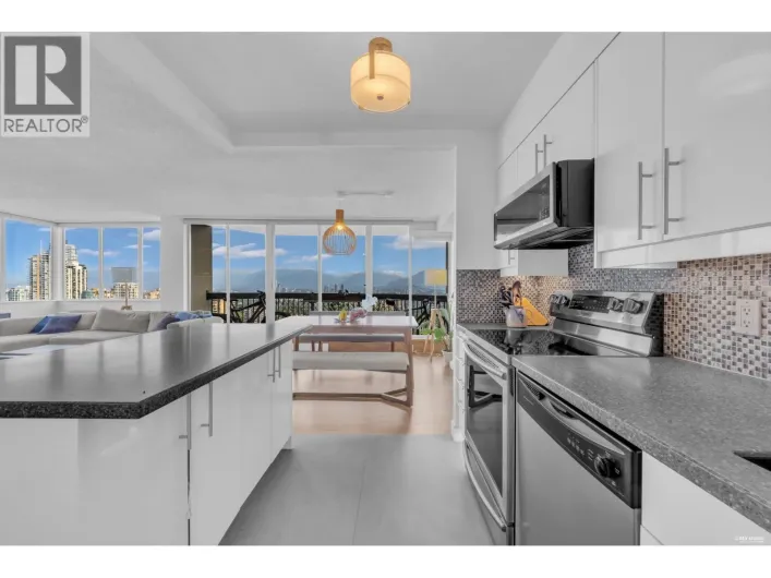 2006 6540 BURLINGTON AVENUE, Burnaby