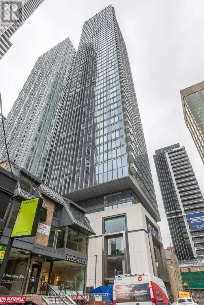 2006 - 8 CUMBERLAND STREET, Toronto