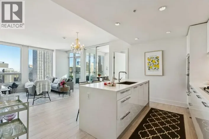 2006, 901 10 Avenue SW, Calgary