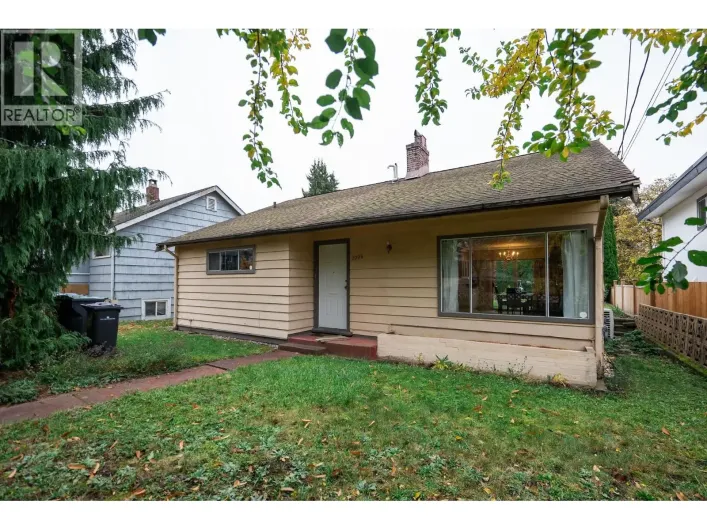 2006 HAMILTON STREET, New Westminster