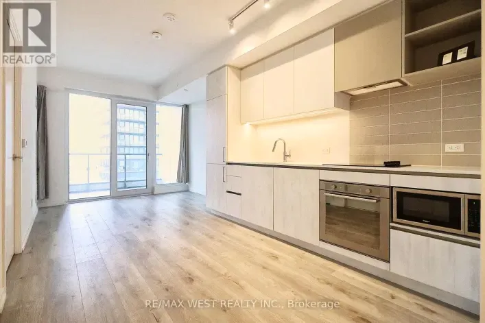 2009 - 1000 PORTAGE PARKWAY, Vaughan