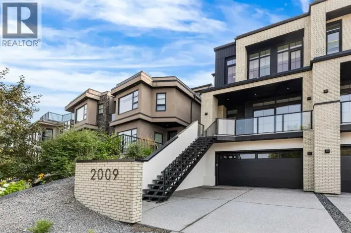2009 28 Avenue SW, Calgary
