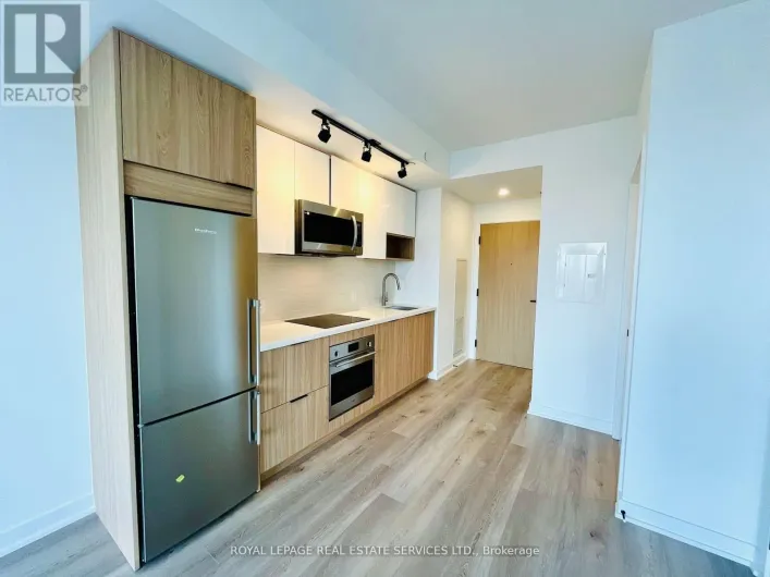 2009 - 5 DEFRIES STREET, Toronto