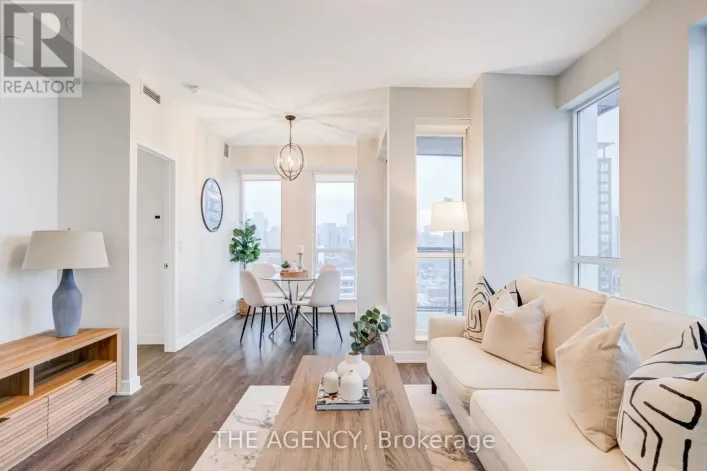 2009 - 55 REGENT PARK BOULEVARD, Toronto