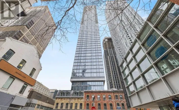 2009 - 8 CUMBERLAND STREET, Toronto