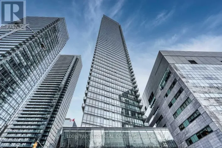 Apartment for rent: 2009 - 832 BAY STREET, Toronto