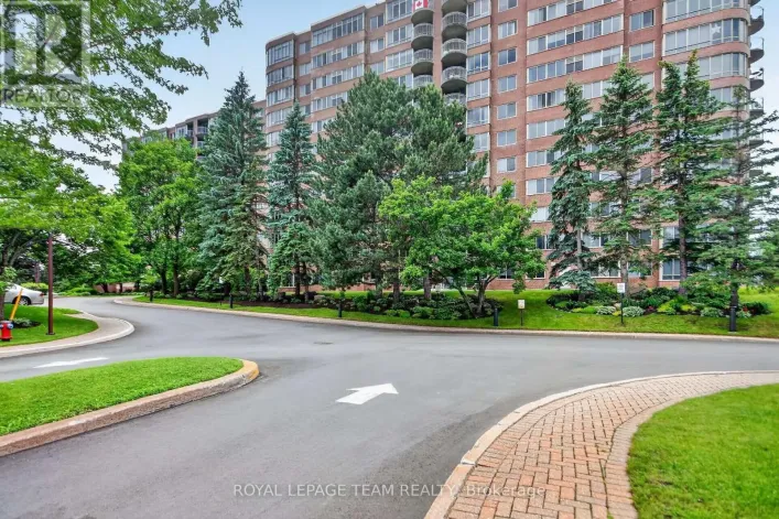 201 - 100 GRANT CARMAN DRIVE, Ottawa